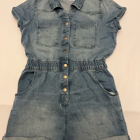 Celebrity Pink Denim Short Sleeve Romper Women M Light Wash Snap‑Up Utility Boho - Picture 7 of 9